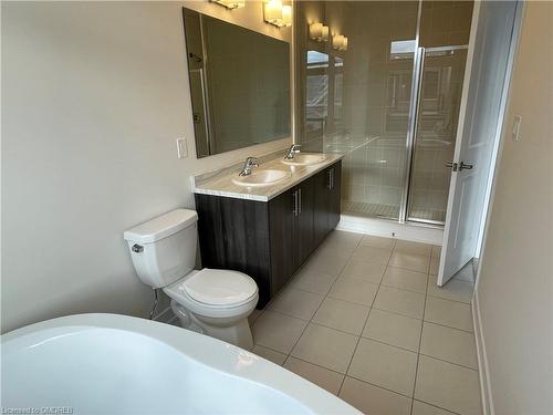 3044 Perkins Way, Oakville, ON - Indoor Photo Showing Bathroom