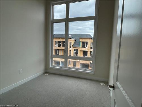 3044 Perkins Way, Oakville, ON - Indoor Photo Showing Other Room