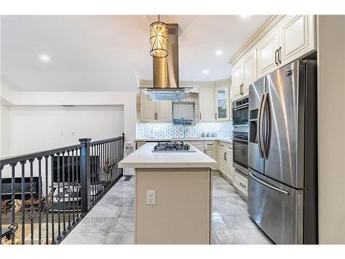 195 Tragina Avenue N, Hamilton, ON - Indoor Photo Showing Kitchen With Stainless Steel Kitchen With Upgraded Kitchen