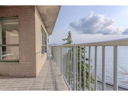 301-2190 Lakeshore Road, Burlington, ON - Outdoor With Balcony