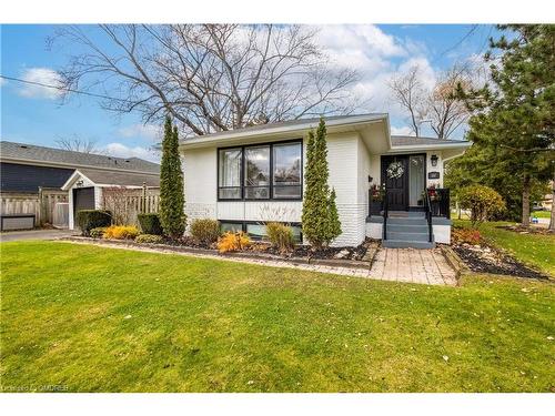 587 Unsworth Avenue, Oakville, ON 