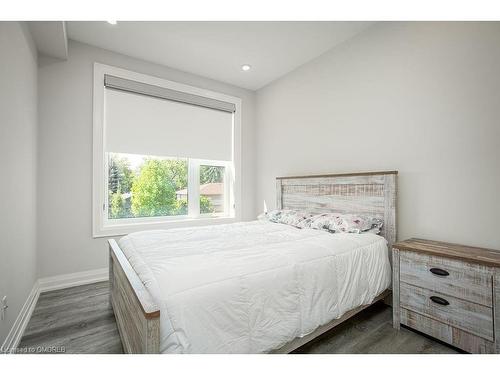 214-257 Millen Road, Stoney Creek, ON - Indoor Photo Showing Bedroom