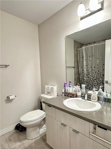 98-30 Times Square Boulevard, Hamilton, ON - Indoor Photo Showing Bathroom