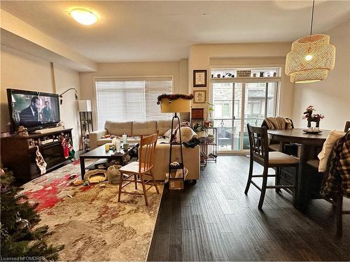 98-30 Times Square Boulevard, Hamilton, ON - Indoor Photo Showing Dining Room