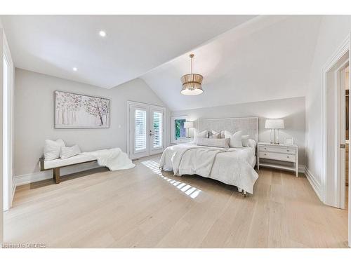 1312 Duncan Road, Oakville, ON - Indoor Photo Showing Bedroom