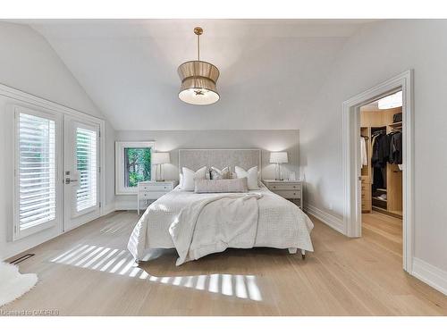 1312 Duncan Road, Oakville, ON - Indoor Photo Showing Bedroom