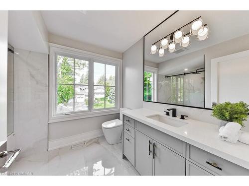 1312 Duncan Road, Oakville, ON - Indoor Photo Showing Bathroom