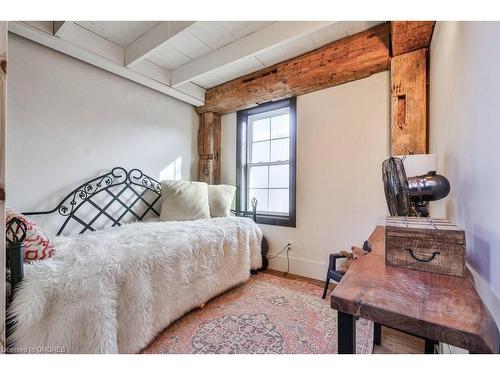 1486 Kenmuir Avenue, Mississauga, ON - Indoor Photo Showing Bedroom