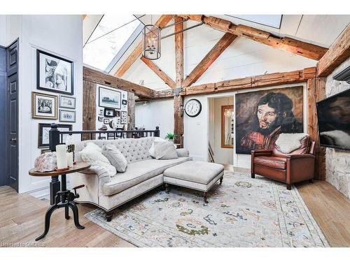 1486 Kenmuir Avenue, Mississauga, ON - Indoor Photo Showing Living Room