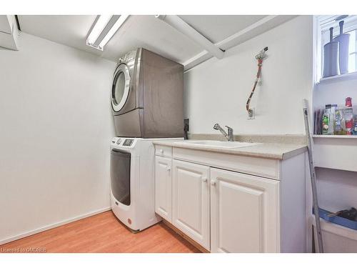 1486 Kenmuir Avenue, Mississauga, ON - Indoor Photo Showing Laundry Room