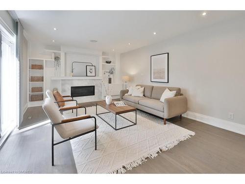 2068 Mississauga Road, Mississauga, ON - Indoor Photo Showing Living Room With Fireplace