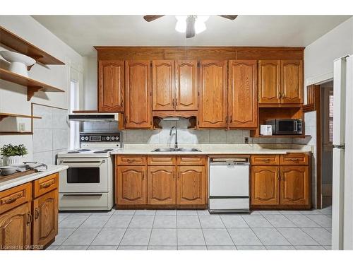 370 Herkimer Street, Hamilton, ON - Indoor Photo Showing Kitchen With Double Sink