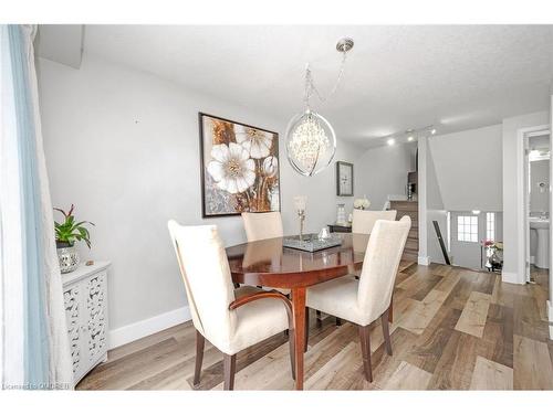 94 Rochefort Street, Kitchener, ON - Indoor Photo Showing Dining Room