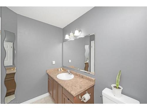 94 Rochefort Street, Kitchener, ON - Indoor Photo Showing Bathroom