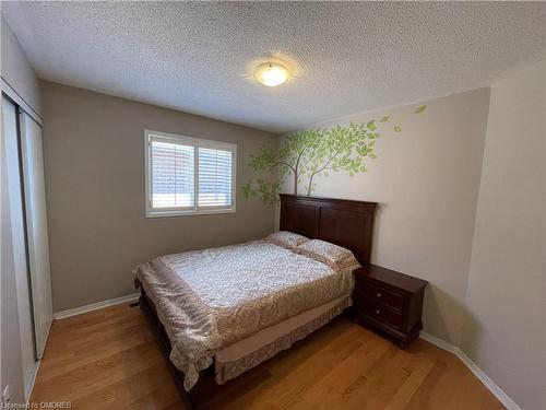 454 Pondview Place, Oakville, ON - Indoor Photo Showing Bedroom