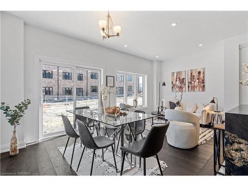 20-675 Victoria Road N, Guelph, ON - Indoor Photo Showing Dining Room