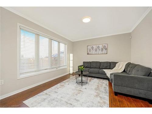 346 Chuchmach Close, Milton, ON - Indoor Photo Showing Living Room