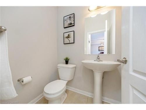 346 Chuchmach Close, Milton, ON - Indoor Photo Showing Bathroom