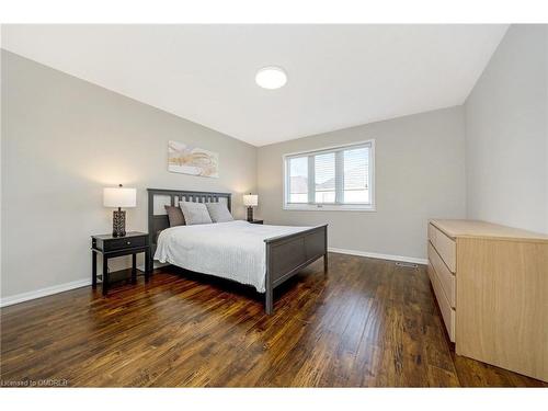 346 Chuchmach Close, Milton, ON - Indoor Photo Showing Bedroom