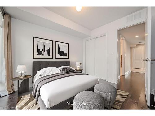 718-138 Widdicombe Hill Boulevard, Etobicoke, ON - Indoor Photo Showing Bedroom