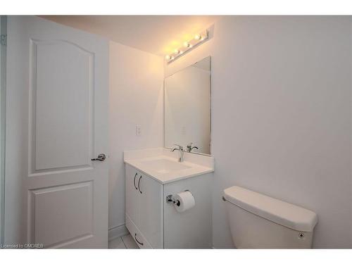 718-138 Widdicombe Hill Boulevard, Etobicoke, ON - Indoor Photo Showing Bathroom