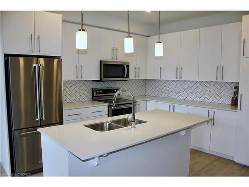 14 Paradise Grove, Niagara-On-The-Lake, ON - Indoor Photo Showing Kitchen With Stainless Steel Kitchen With Double Sink With Upgraded Kitchen