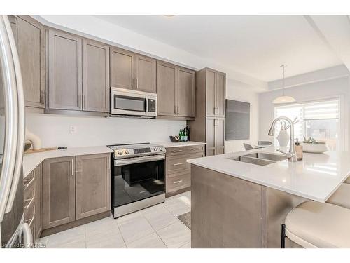 31 Baker Lane Lane, Paris, ON - Indoor Photo Showing Kitchen With Double Sink With Upgraded Kitchen