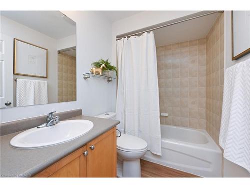 59-3056 Eglinton Avenue, Peel, ON - Indoor Photo Showing Bathroom