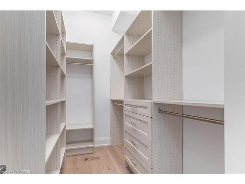 601 Maplehurst Avenue, Oakville, ON - Indoor With Storage