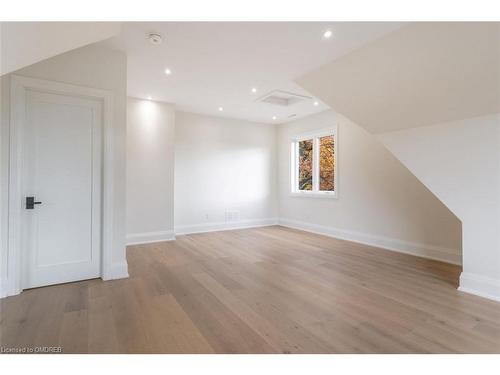 601 Maplehurst Avenue, Oakville, ON - Indoor Photo Showing Other Room