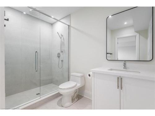 601 Maplehurst Avenue, Oakville, ON - Indoor Photo Showing Bathroom