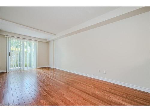 103-2300 Parkhaven Boulevard, Oakville, ON - Indoor Photo Showing Other Room