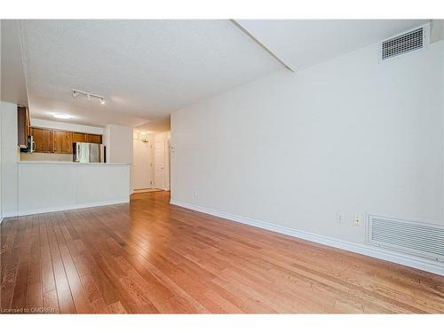 103-2300 Parkhaven Boulevard, Oakville, ON - Indoor Photo Showing Other Room