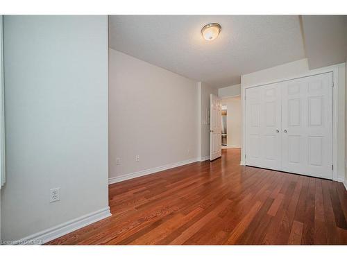 103-2300 Parkhaven Boulevard, Oakville, ON - Indoor Photo Showing Other Room