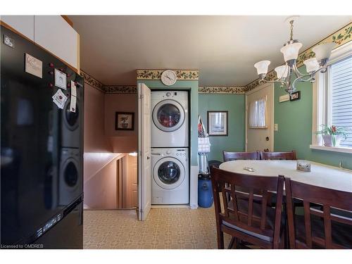 35 Parkland Crescent, Kitchener, ON - Indoor Photo Showing Laundry Room