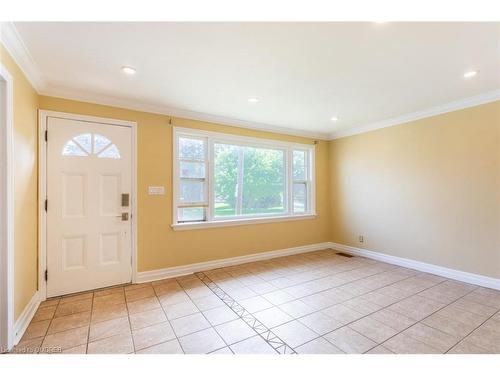 402 Guelph Line, Burlington, ON - Indoor Photo Showing Other Room