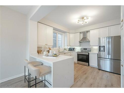 137 Willet Terrace, Milton, ON - Indoor Photo Showing Kitchen