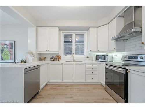 137 Willet Terrace, Milton, ON - Indoor Photo Showing Kitchen