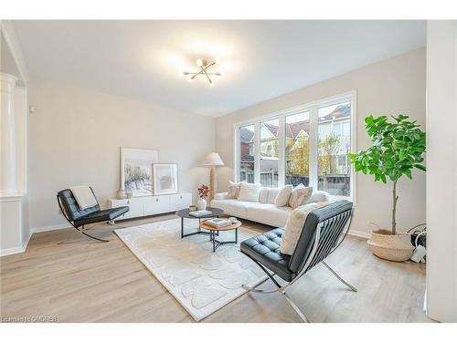 137 Willet Terrace, Milton, ON - Indoor Photo Showing Living Room