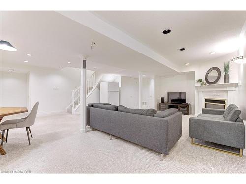 2116 Munn'S Avenue, Oakville, ON - Indoor Photo Showing Living Room With Fireplace