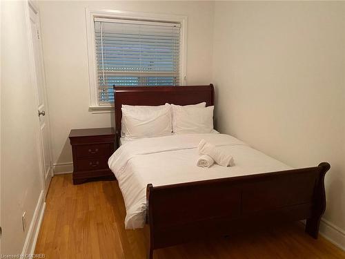 1235 Old River Road, Mississauga, ON - Indoor Photo Showing Bedroom