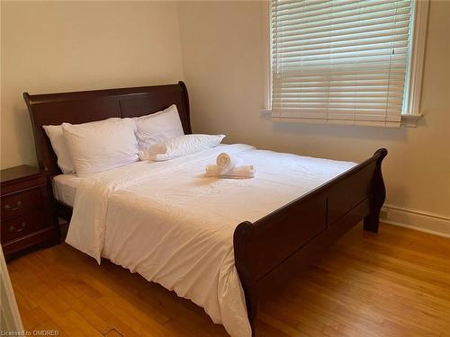 1235 Old River Road, Mississauga, ON - Indoor Photo Showing Bedroom