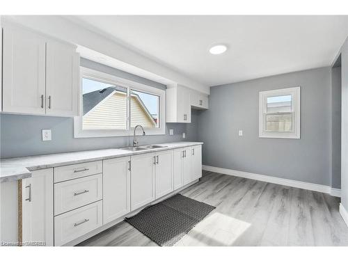 377 Davis Street, Port Colborne, ON - Indoor Photo Showing Kitchen