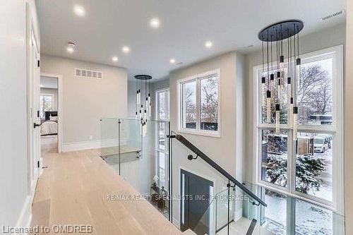 1404 Wren Avenue, Oakville, ON - Indoor Photo Showing Other Room