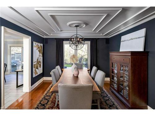 1209 Bowman Drive, Oakville, ON - Indoor Photo Showing Dining Room