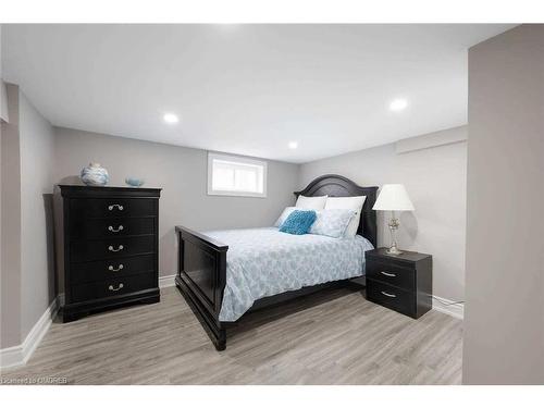 Lower-65 Nash Road N, Hamilton, ON - Indoor Photo Showing Bedroom