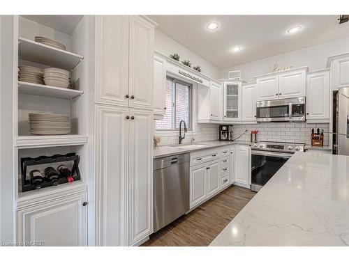 58 Mission Road, Brantford, ON - Indoor Photo Showing Kitchen