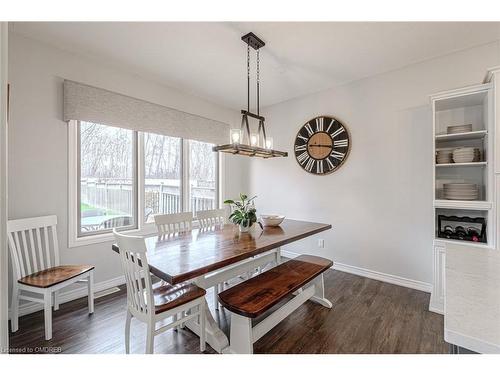 58 Mission Road, Brantford, ON - Indoor Photo Showing Dining Room