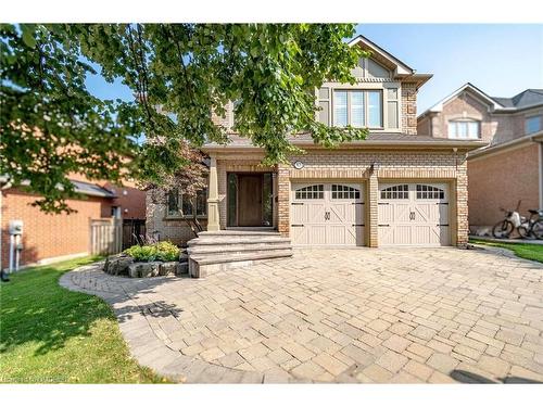 1621 Bayshire Drive, Oakville, ON - Outdoor