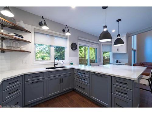 1621 Bayshire Drive, Oakville, ON - Indoor Photo Showing Kitchen With Double Sink